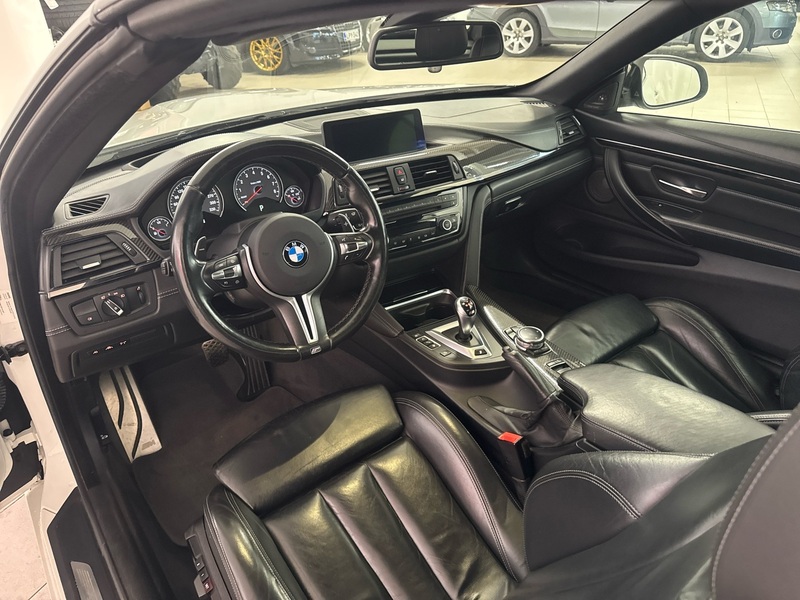 BMW M4 vaihtoauto