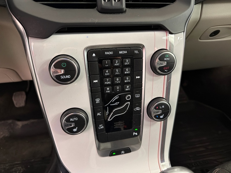 Volvo V40 Cross Country vaihtoauto