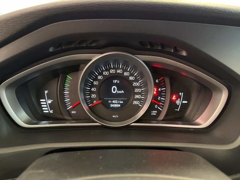 Volvo V40 Cross Country vaihtoauto