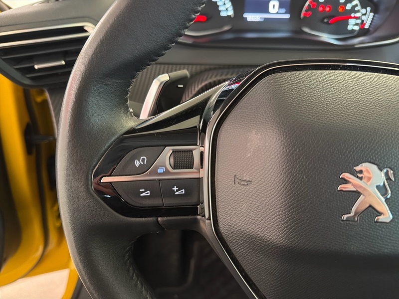 Peugeot 208 vaihtoauto