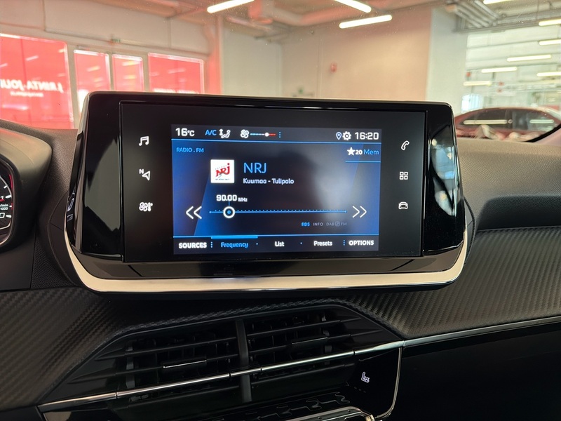 Peugeot 208 vaihtoauto