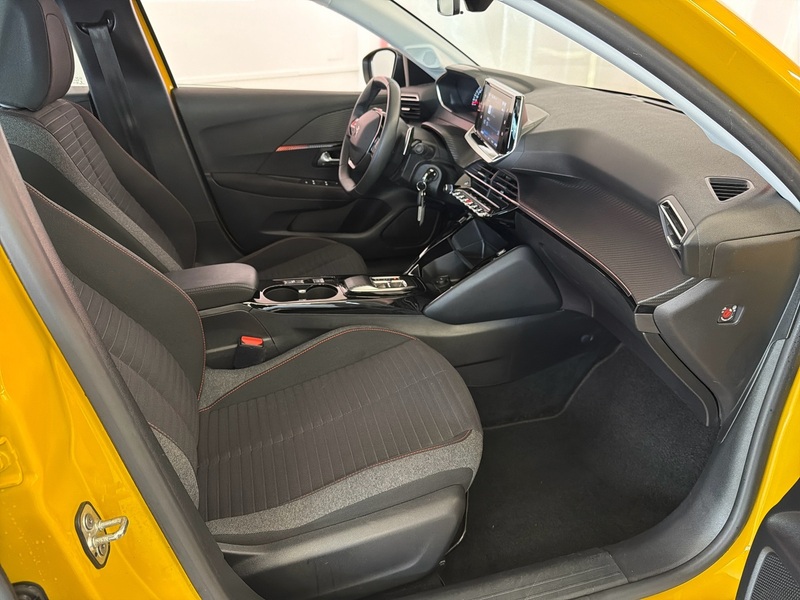 Peugeot 208 vaihtoauto