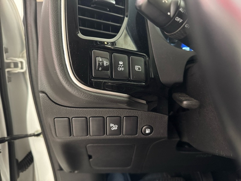 Mitsubishi Outlander PHEV vaihtoauto