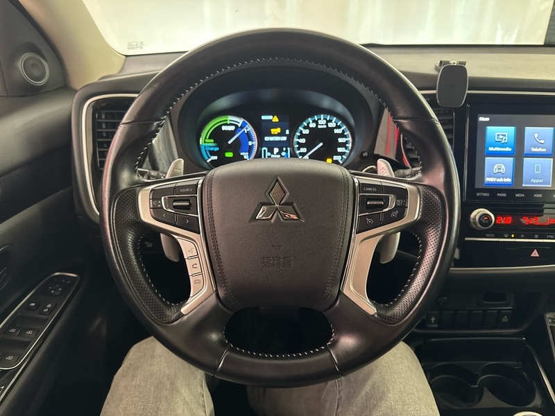 Mitsubishi Outlander PHEV vaihtoauto