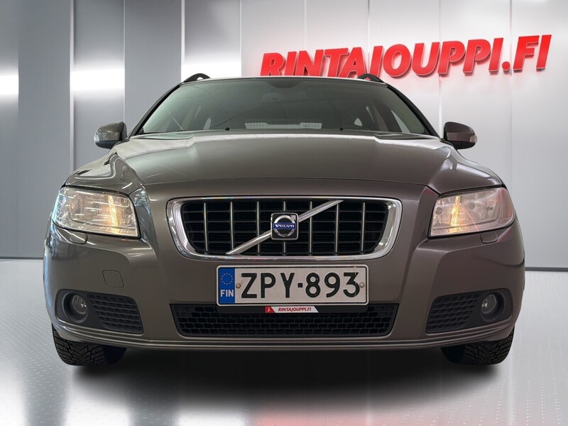 Volvo V70 vaihtoauto