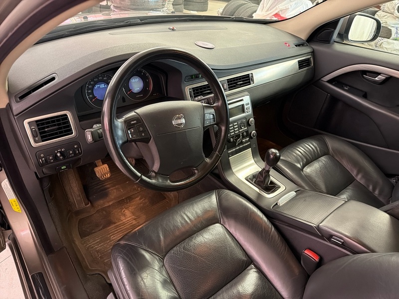 Volvo V70 vaihtoauto