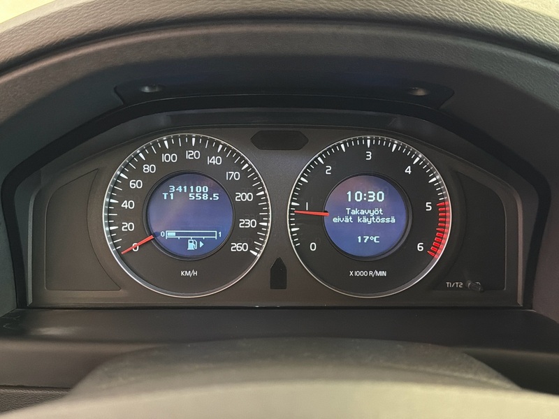 Volvo V70 vaihtoauto