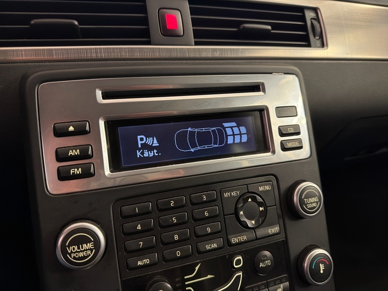 Volvo V70 vaihtoauto