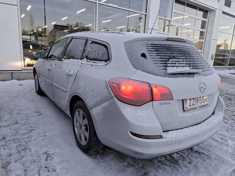 Opel Astra vaihtoauto