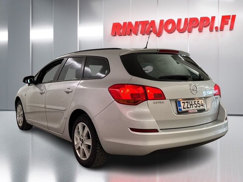 Opel Astra vaihtoauto