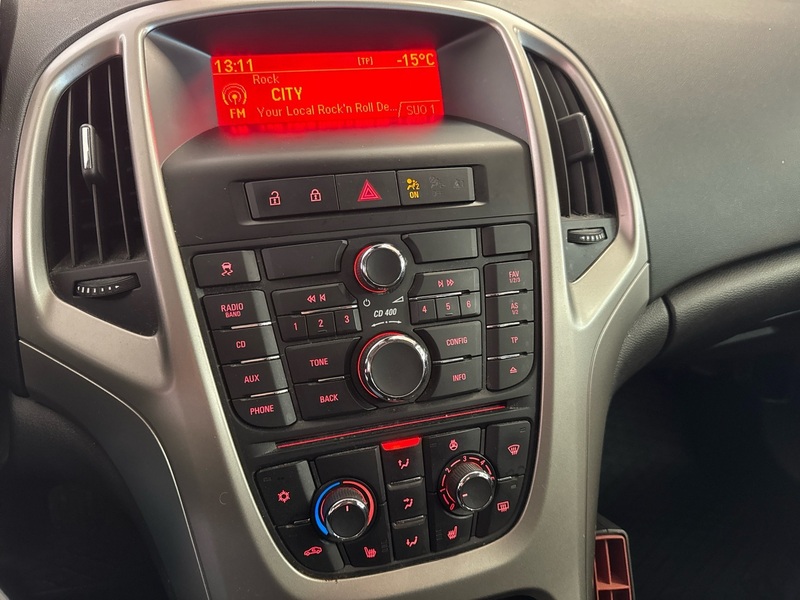 Opel Astra vaihtoauto