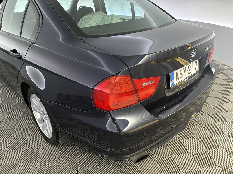 BMW 320 vaihtoauto