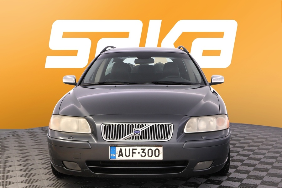 Volvo V70 vaihtoauto