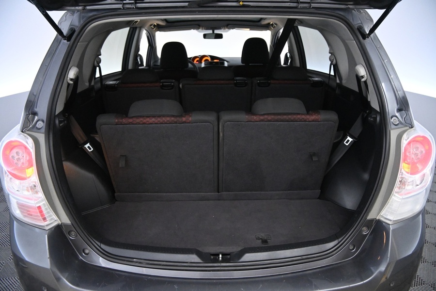 Toyota Verso vaihtoauto