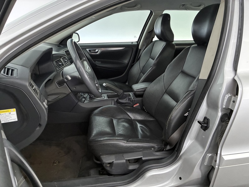 Volvo V70 vaihtoauto