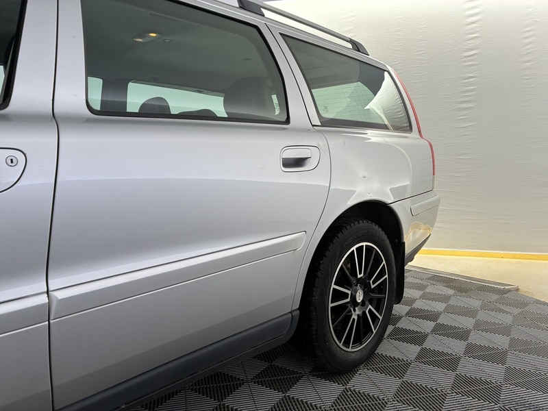 Volvo V70 vaihtoauto