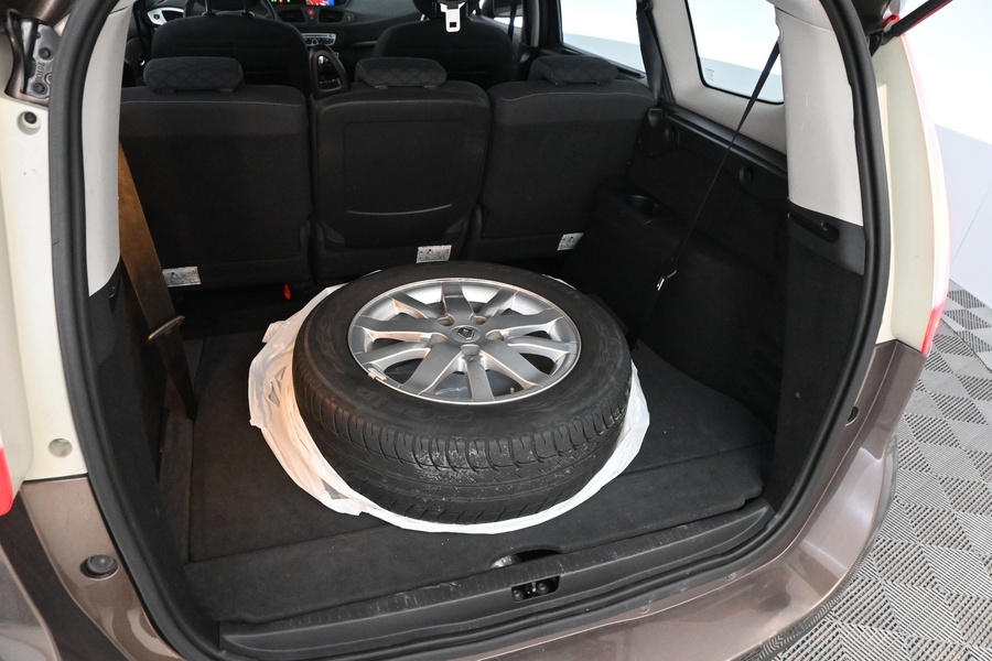 Renault Grand Scénic vaihtoauto