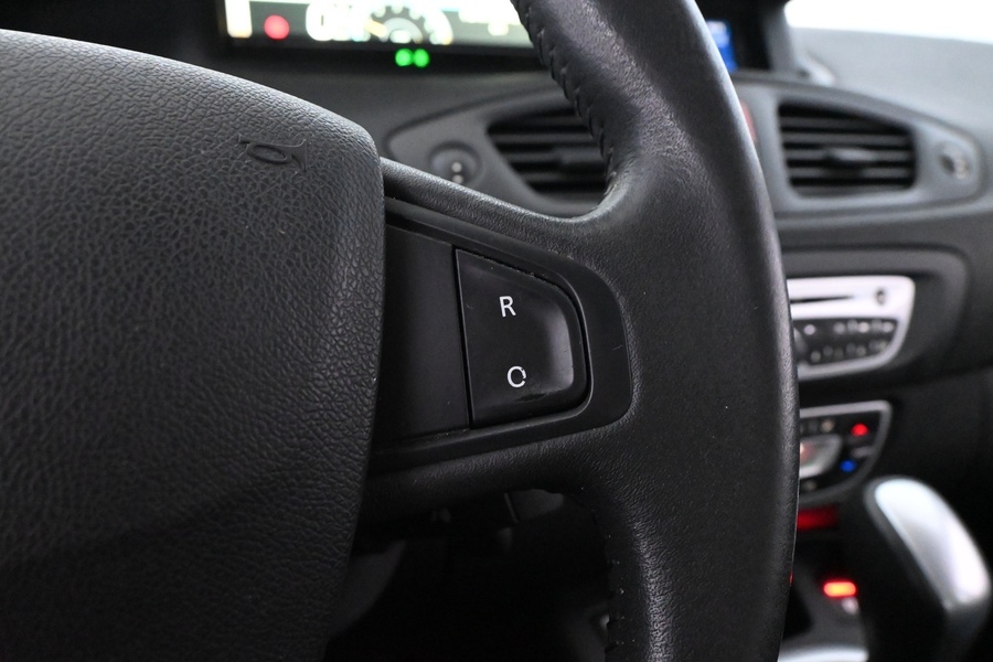 Renault Grand Scénic vaihtoauto