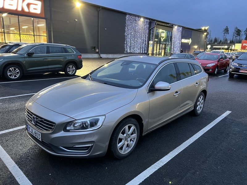 Volvo V60 vaihtoauto