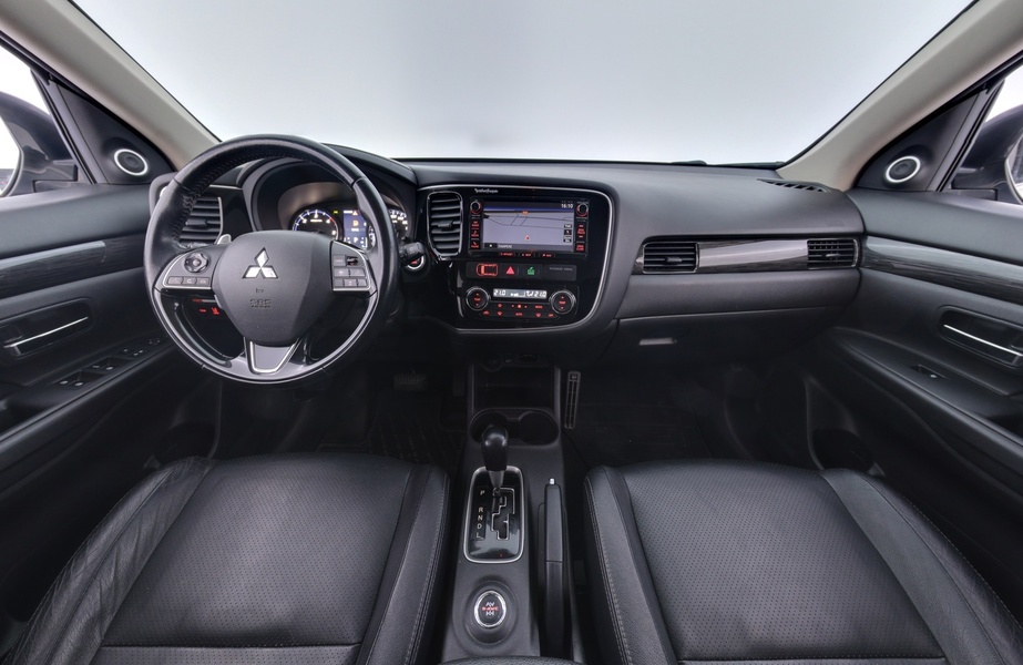 Mitsubishi Outlander vaihtoauto