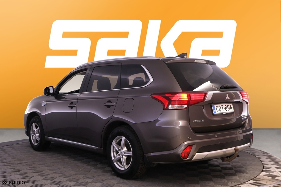 Mitsubishi Outlander PHEV vaihtoauto