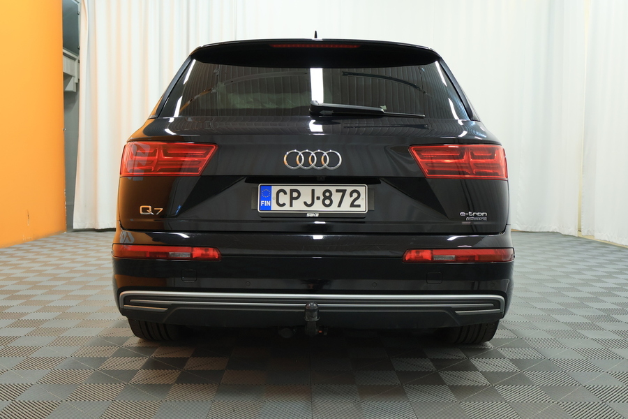 Audi Q7 vaihtoauto