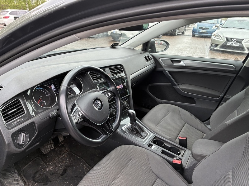 Volkswagen Golf vaihtoauto