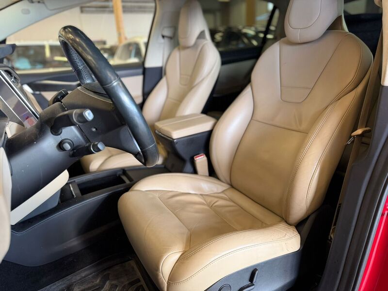 Tesla Model X vaihtoauto