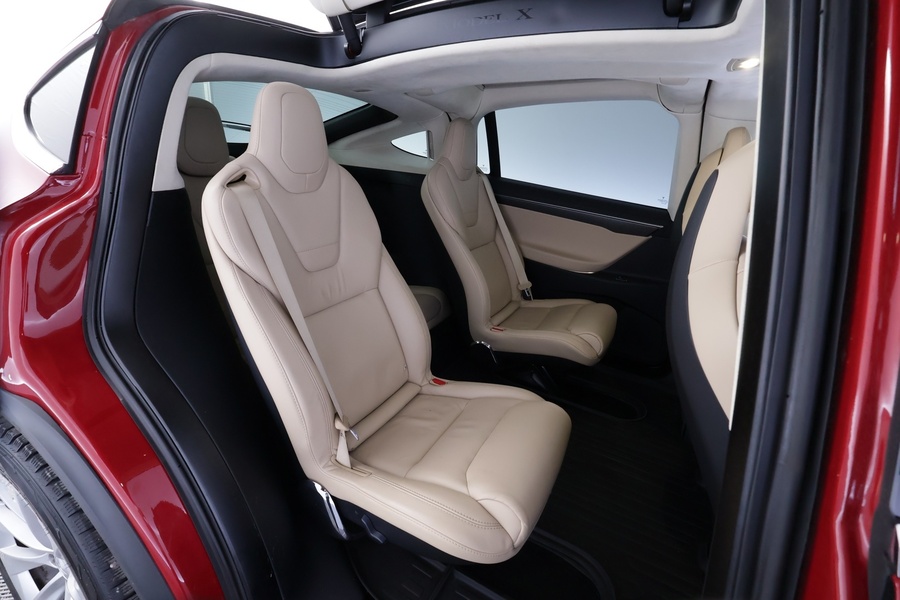 Tesla Model X vaihtoauto