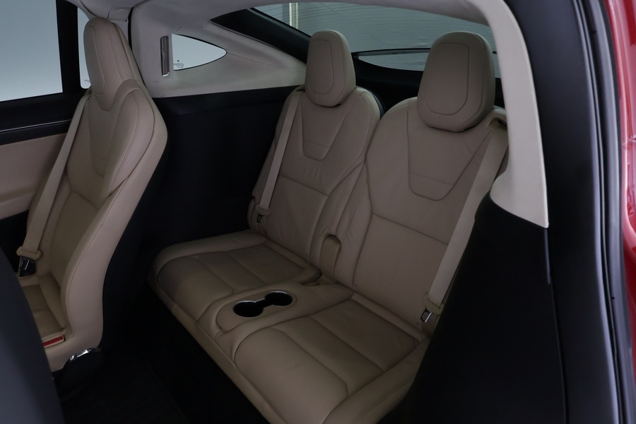 Tesla Model X vaihtoauto