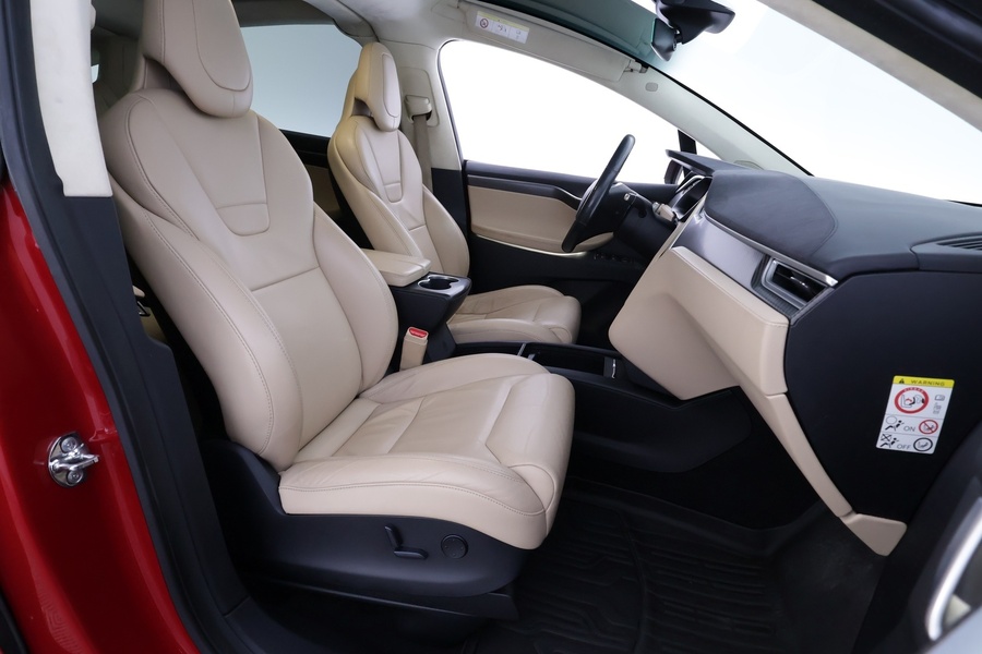 Tesla Model X vaihtoauto