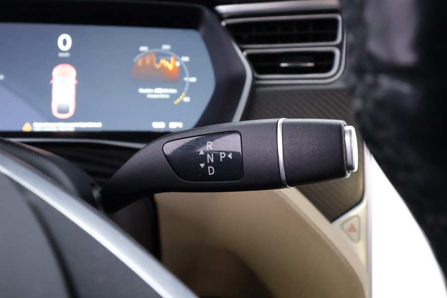 Tesla Model X vaihtoauto