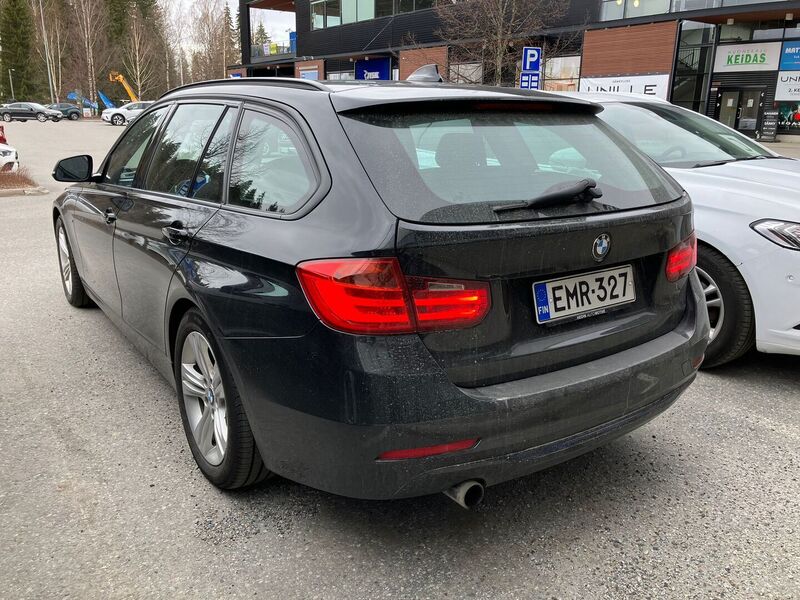 BMW 320 vaihtoauto