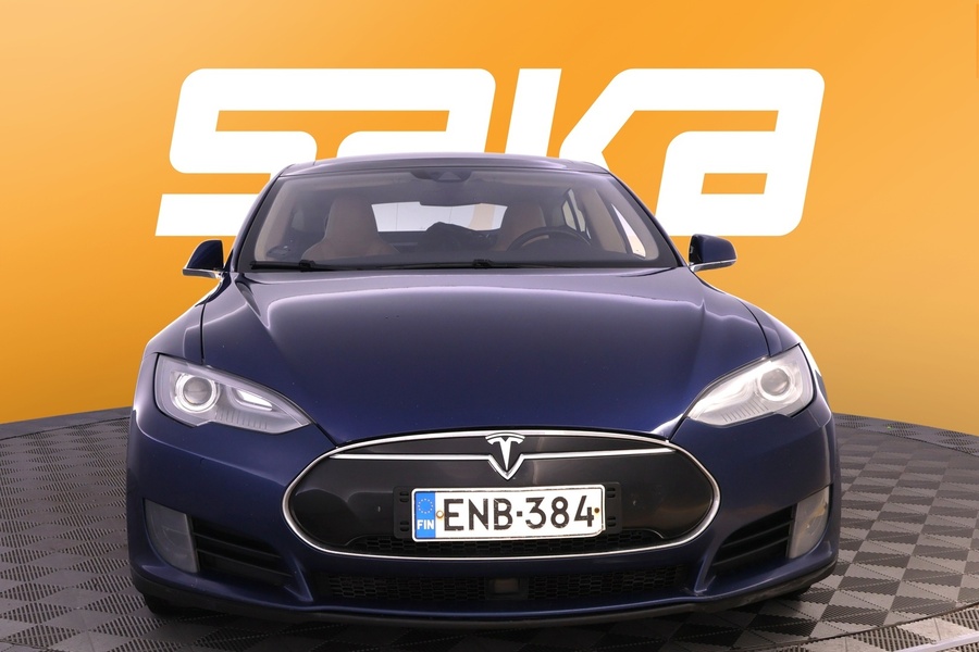 Tesla Model S vaihtoauto