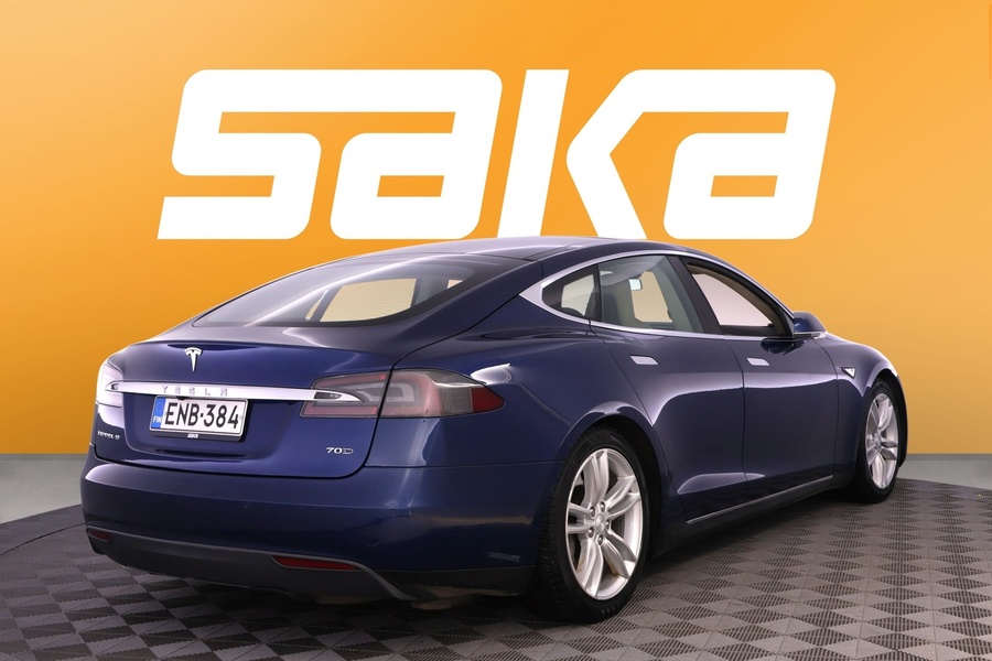 Tesla Model S vaihtoauto