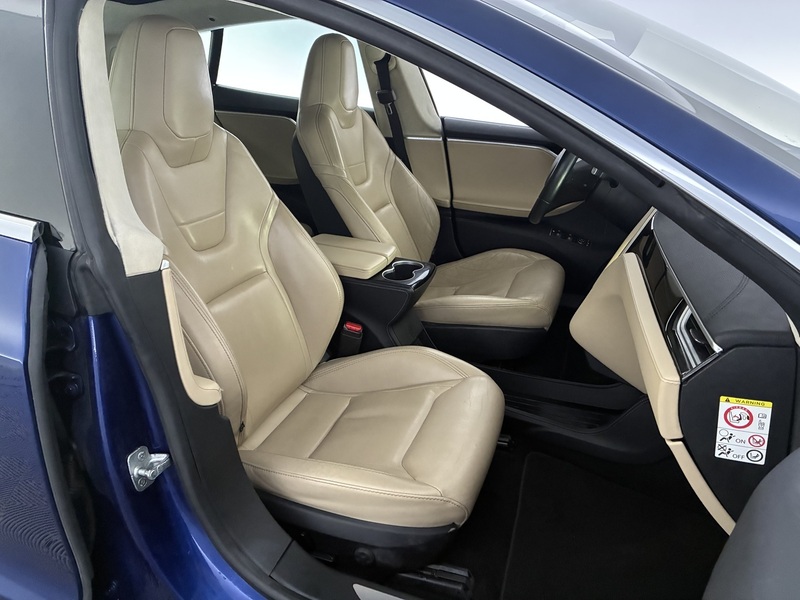 Tesla Model S vaihtoauto