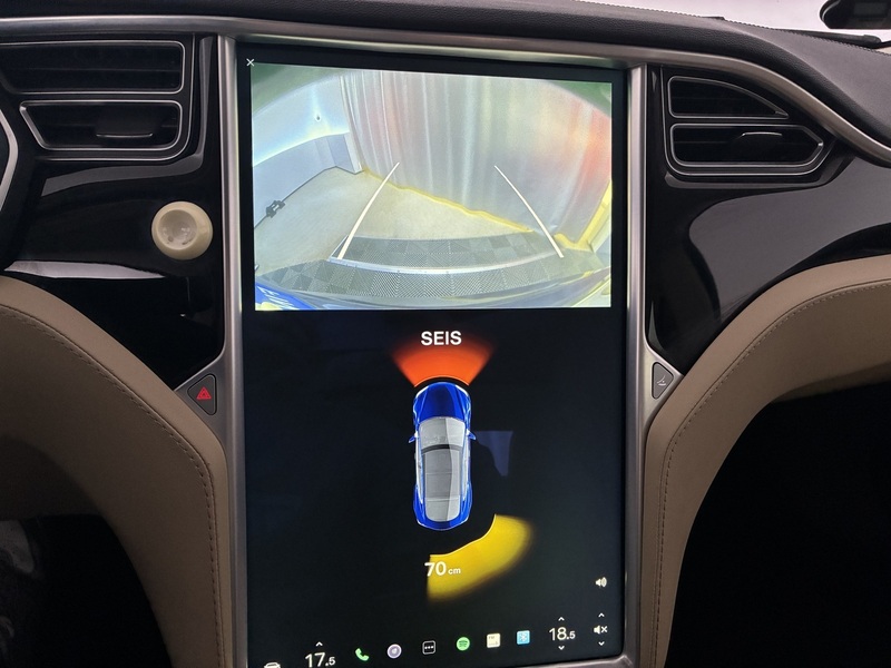 Tesla Model S vaihtoauto