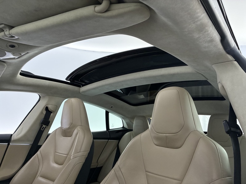 Tesla Model S vaihtoauto