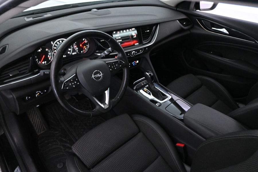 Opel Insignia vaihtoauto