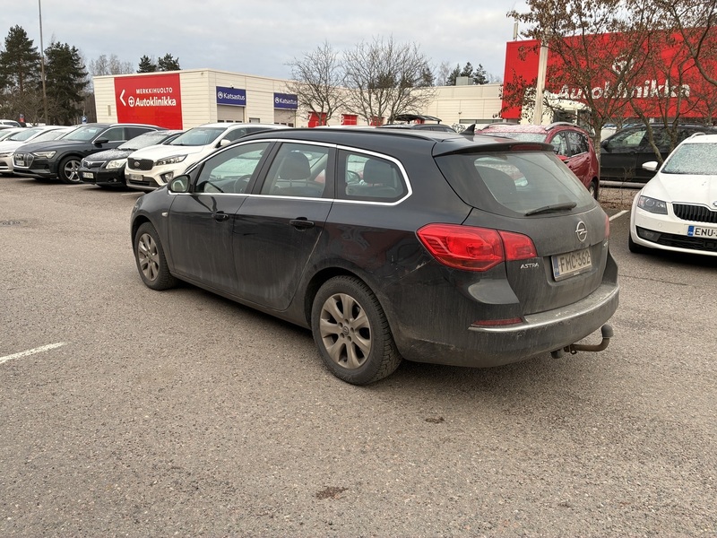 Opel Astra vaihtoauto