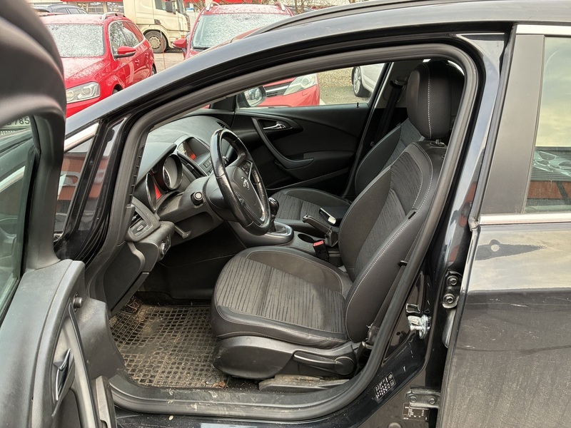 Opel Astra vaihtoauto