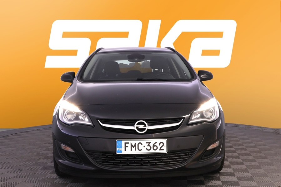 Opel Astra vaihtoauto