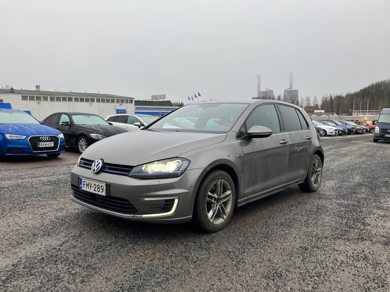 Volkswagen Golf vaihtoauto