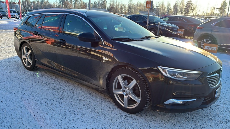 Opel Insignia vaihtoauto
