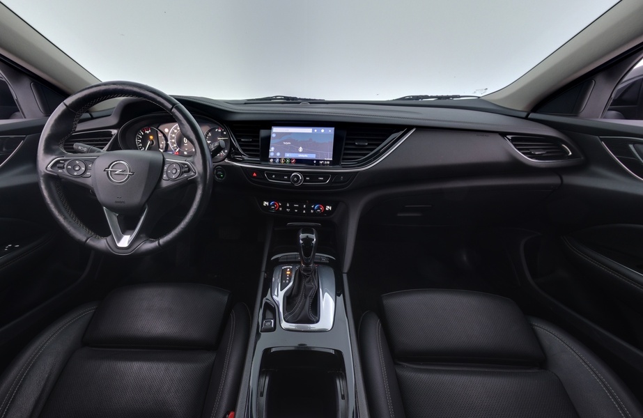Opel Insignia vaihtoauto