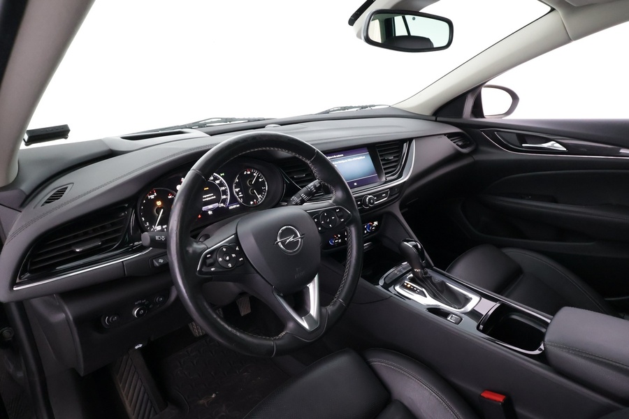 Opel Insignia vaihtoauto