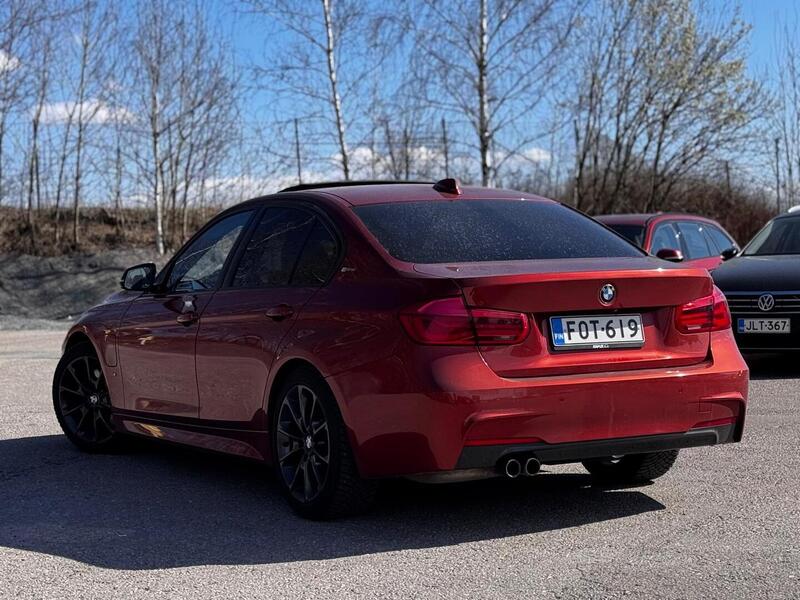 BMW 330 vaihtoauto