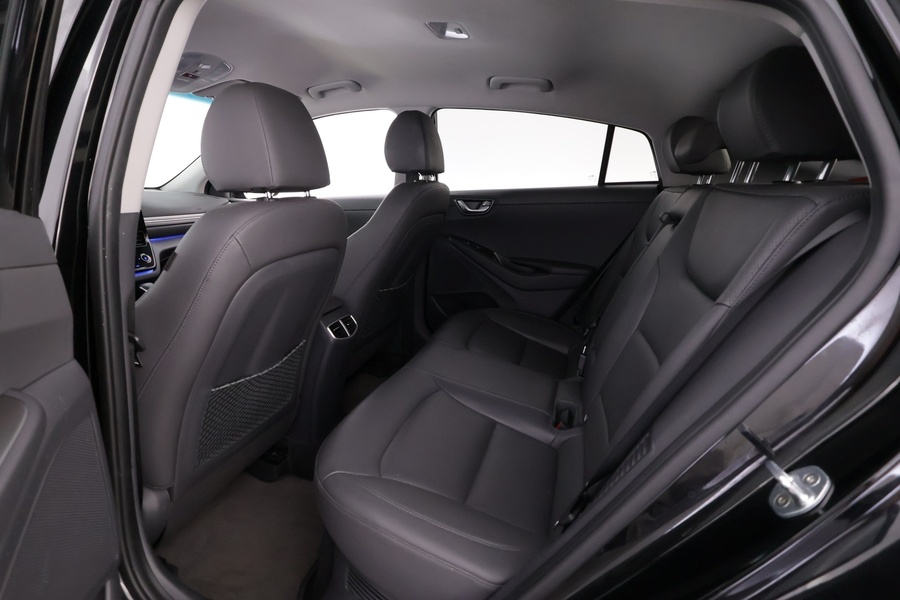 Hyundai IONIQ plug-in vaihtoauto