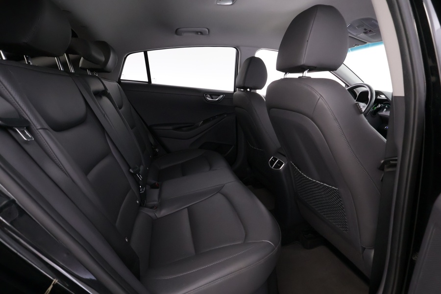 Hyundai IONIQ plug-in vaihtoauto