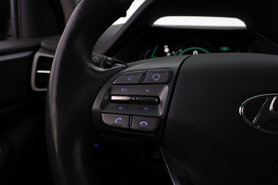 Hyundai IONIQ plug-in vaihtoauto